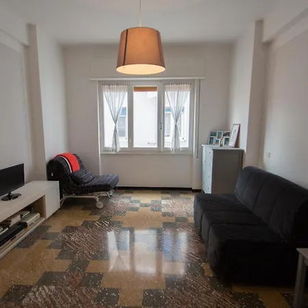 Ampio E Comodo Appartamento Nel Centro Citta Apartman Varazze