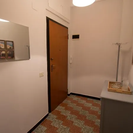 Apartman Ampio E Comodo Appartamento Nel Centro Citta
